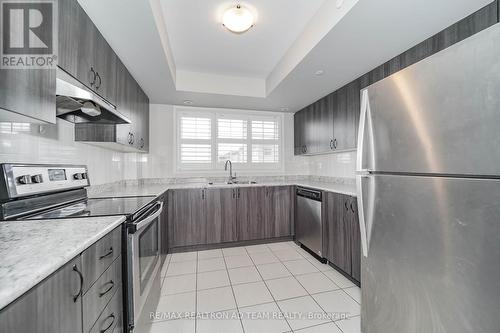 2364 Chevron Prince Path, Oshawa, ON - Indoor Photo Showing Kitchen With Stainless Steel Kitchen With Upgraded Kitchen