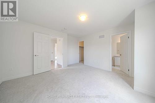 123 Air Dancer Crescent, Oshawa, ON - Indoor Photo Showing Other Room
