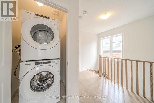 123 Air Dancer Crescent, Oshawa, ON - Indoor Photo Showing Laundry Room