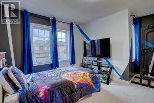 288 Pimlico Drive, Oshawa, ON - Indoor Photo Showing Bedroom