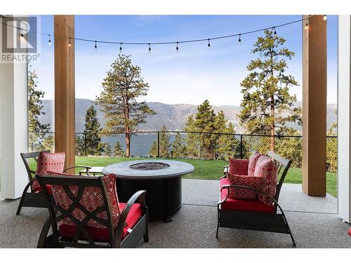 10833 Hare Road, Lake Country, BC - Outdoor With Deck Patio Veranda
