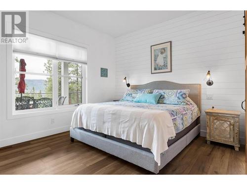 10833 Hare Road, Lake Country, BC - Indoor Photo Showing Bedroom