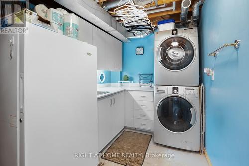 1071 Longbow Drive, Pickering, ON - Indoor Photo Showing Laundry Room