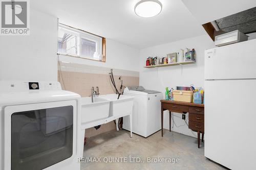 659 Front Street, Quinte West, ON - Indoor Photo Showing Laundry Room