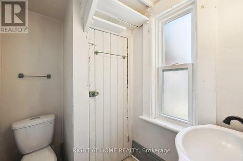 655 George Street N, Peterborough, ON - Indoor Photo Showing Bathroom