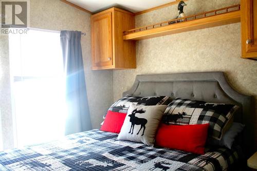 52 - 2152 County Rd 36, Kawartha Lakes, ON - Indoor Photo Showing Bedroom