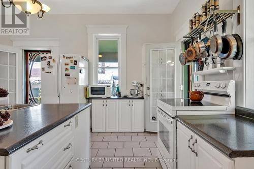 535 Paterson Street, Peterborough, ON - Indoor Photo Showing Kitchen