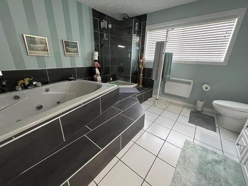Salle de bains - 97 Rue Boucher, Témiscaming, QC - Indoor Photo Showing Bathroom