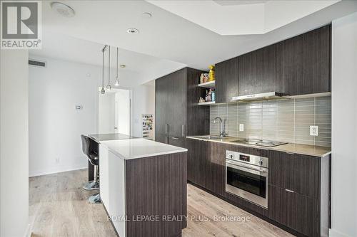 1010 - 100 Harbour Street, Toronto, ON - Indoor Photo Showing Kitchen With Upgraded Kitchen