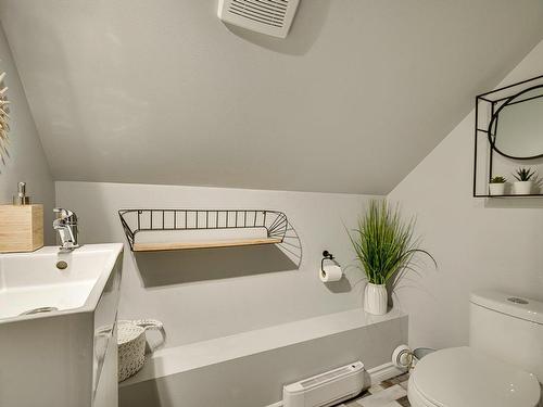 Salle d'eau - 4896 Ch. De La Grande-Vallée, Chertsey, QC - Indoor Photo Showing Bathroom