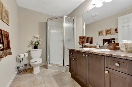 4 Geranium Avenue, Hamilton, ON - Indoor Photo Showing Bathroom