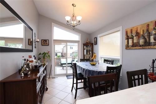 17 Durrell Court, Hamilton, ON - Indoor Photo Showing Dining Room