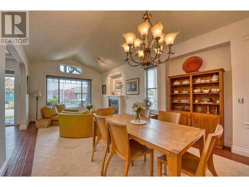 5254 Cobble Crescent, Kelowna, BC - Indoor Photo Showing Dining Room