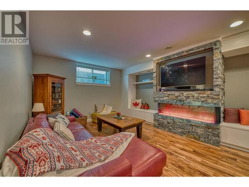 5254 Cobble Crescent, Kelowna, BC - Indoor With Fireplace