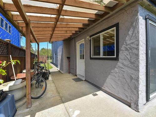 1141 Roy Rd, Saanich, BC - Outdoor With Exterior