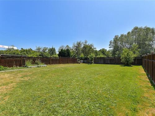 1141 Roy Rd, Saanich, BC - Outdoor With Backyard