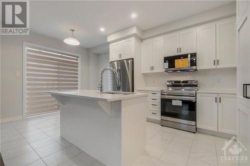 188 Lumen Place, Ottawa, ON - Indoor Photo Showing Kitchen With Upgraded Kitchen