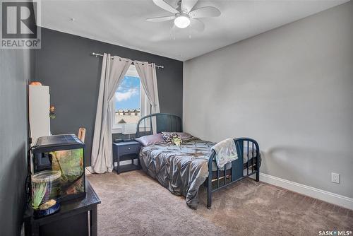 447 Redwood Crescent, Warman, SK - Indoor Photo Showing Bedroom