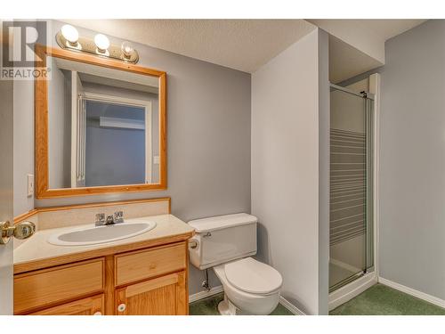 1634 Carmi Avenue Unit# 159, Penticton, BC - Indoor Photo Showing Bathroom