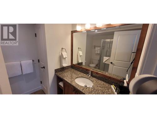 4200 Lakeshore Drive Unit# 316, Osoyoos, BC - Indoor Photo Showing Bathroom