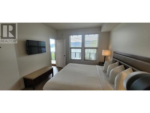 4200 Lakeshore Drive Unit# 316 Lot# 80, Osoyoos, BC - Indoor Photo Showing Bedroom