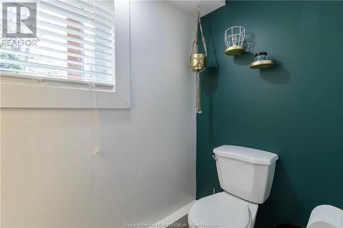 949 Shediac Rd, Moncton, NB - Indoor Photo Showing Bathroom