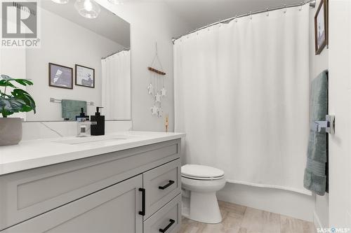 103 3121 Green Bank Road, Regina, SK - Indoor Photo Showing Bathroom