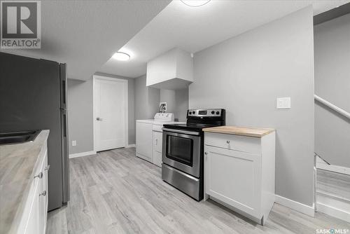 1437 Shannon Road, Regina, SK - Indoor Photo Showing Kitchen