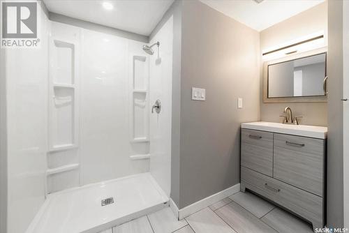 1437 Shannon Road, Regina, SK - Indoor Photo Showing Bathroom