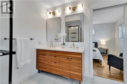 20 Carlton Place, Elora, ON - Indoor Photo Showing Bathroom