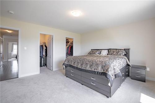 269 Vanilla Trail, Thorold, ON - Indoor Photo Showing Bedroom