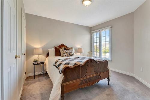 144 Cove Crescent, Stoney Creek, ON - Indoor Photo Showing Bedroom