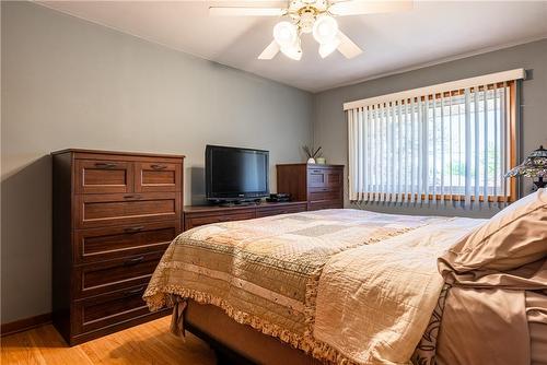 53 Burness Drive, St. Catharines, ON - Indoor Photo Showing Bedroom