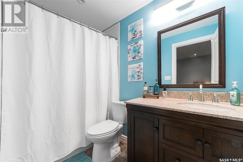123 Plains Circle, Pilot Butte, SK - Indoor Photo Showing Bathroom