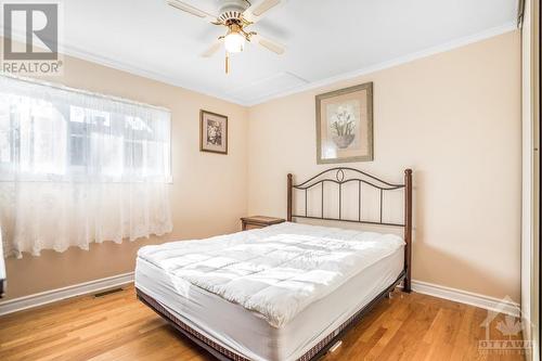 The second bedroom is also quite spacious and offers the same amenities as the previous room. - 927-931 Laurier Street, Rockland, ON - Indoor Photo Showing Bedroom
