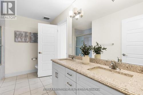 31 Forest Ridge Avenue, Hamilton, ON - Indoor Photo Showing Bathroom