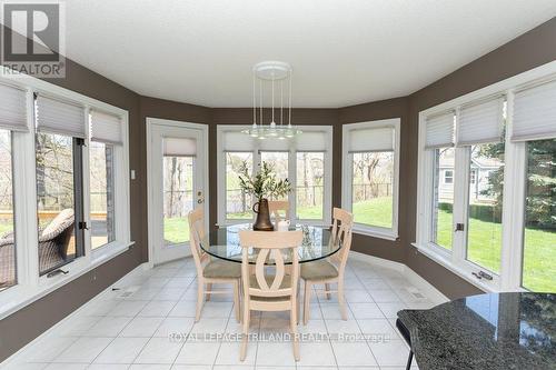 27 Calvert Place, Thames Centre, ON - Indoor Photo Showing Dining Room