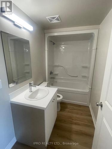 302 - 50 Herrick Avenue, St. Catharines, ON - Indoor Photo Showing Bathroom