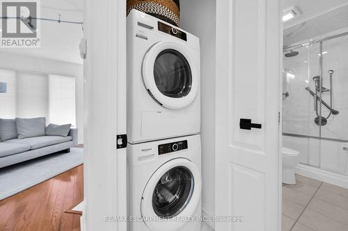 8 - 175 Fiddlers Green Road, Hamilton, ON - Indoor Photo Showing Laundry Room