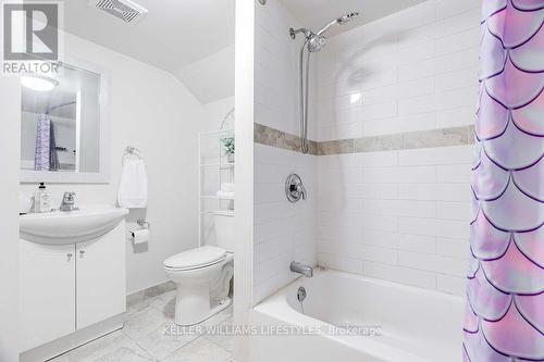 380 Avondale Rd, London, ON - Indoor Photo Showing Bathroom