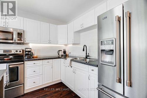 380 Avondale Road, London, ON - Indoor Photo Showing Kitchen With Double Sink With Upgraded Kitchen