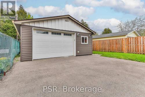288 East 32Nd Street, Hamilton, ON - Outdoor With Exterior