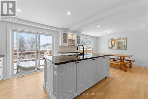 30 Parkview Avenue, Fort Erie, ON - Indoor Photo Showing Kitchen