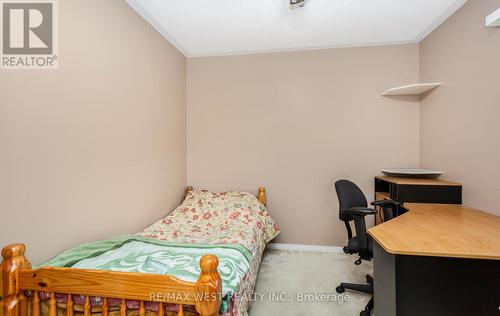6443 Saratoga Way, Mississauga, ON - Indoor Photo Showing Bedroom