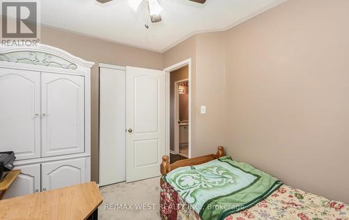 6443 Saratoga Way, Mississauga, ON - Indoor Photo Showing Bedroom