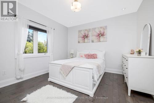 17 Ontario Street, Halton Hills, ON - Indoor Photo Showing Bedroom