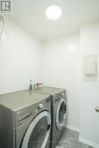508 - 390 Dixon Road, Toronto, ON - Indoor Photo Showing Laundry Room