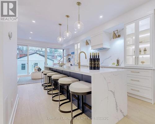 168 Lansdowne Avenue, Toronto, ON - Indoor Photo Showing Kitchen With Upgraded Kitchen