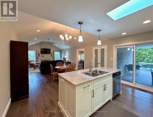 2 Blairmont Terrace, St. Thomas, ON - Indoor Photo Showing Kitchen With Double Sink