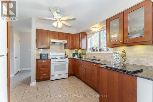 62 Ambleside Drive, Brampton, ON - Indoor Photo Showing Kitchen With Double Sink